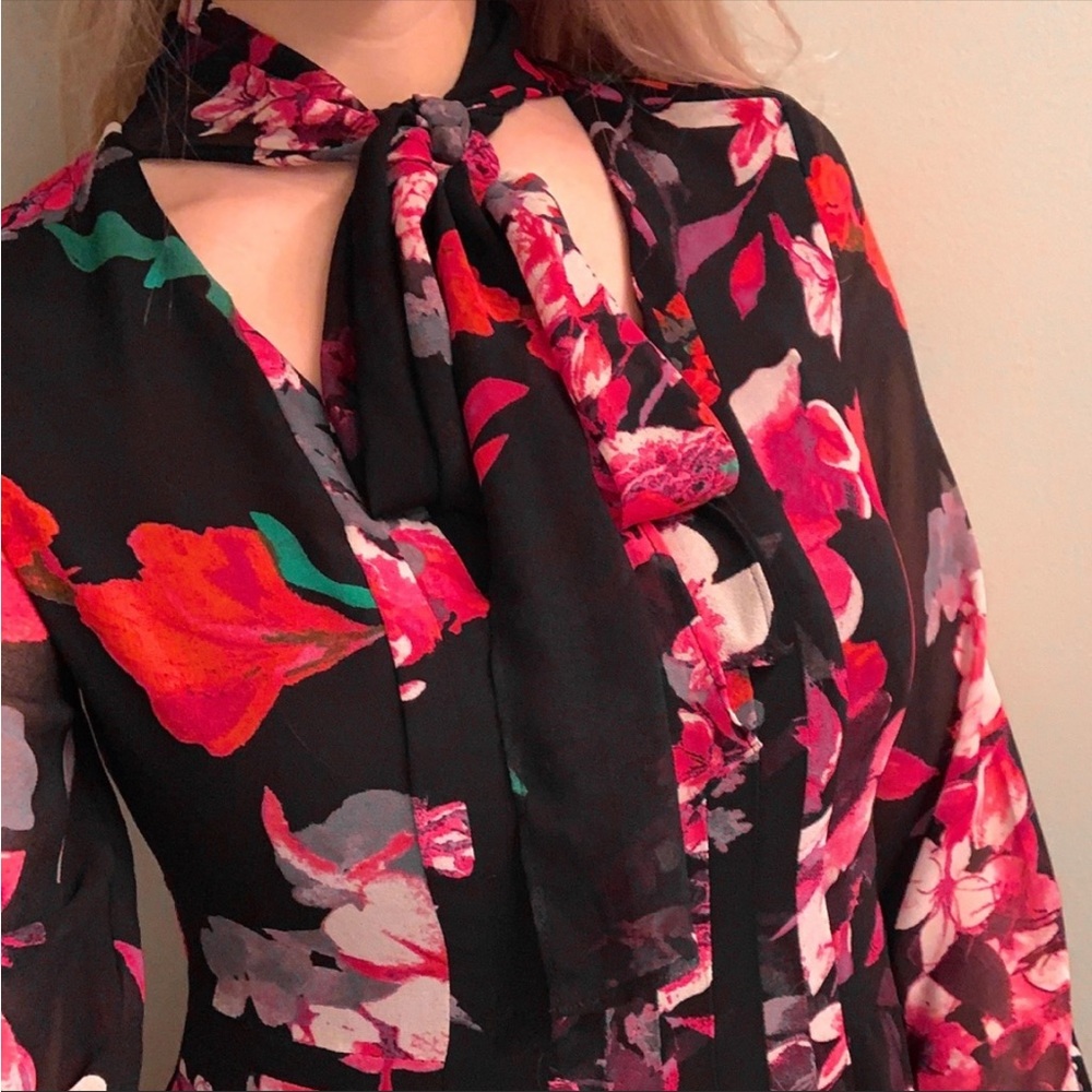 ๐ Kirna Zabete for Target Floral Chiffon Red & Black Long Sleeve Dress, Size S - Picture 4 of 14